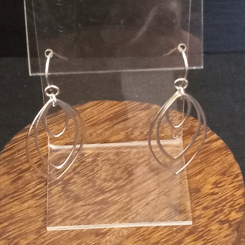Fine Silver Plate Earrings - Picture 2 of 4